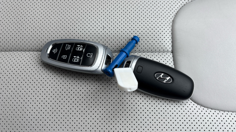 Hyundai SANTA FE 1.6 TGDi Plug-in Hybrid Ultimate 5dr 4WD Auto Estate